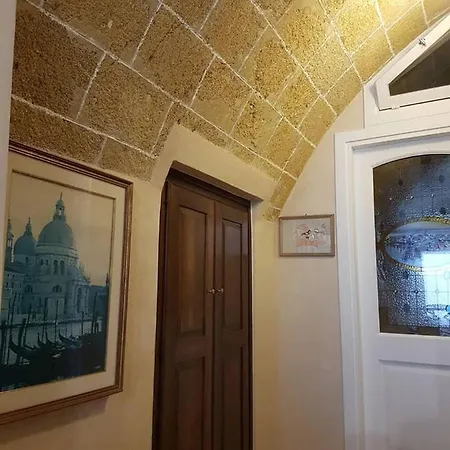 Beautiful Holiday House In Gallipoli's Old Town Holiday home